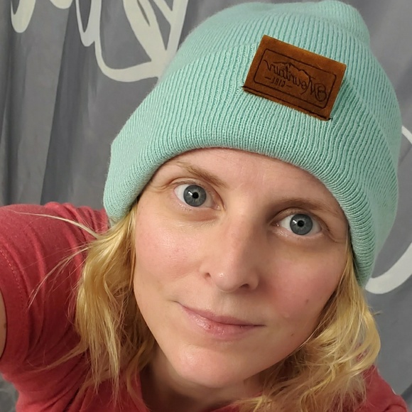 Meet your Posher, Allison - Picture 1 of 1